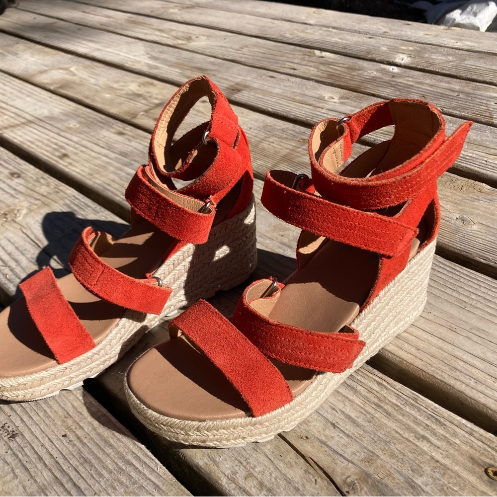 Sorel Red Suede Wedge Sandals - Picture 2 of 7